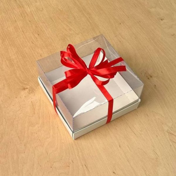 Коробка под десерт 150х150х80