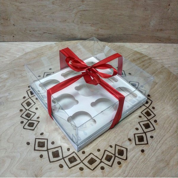 Коробка PET 255×255×110 с вкладкой на 9 ячеек